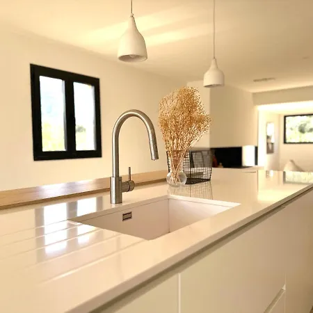 וילה Casa B קאלבי